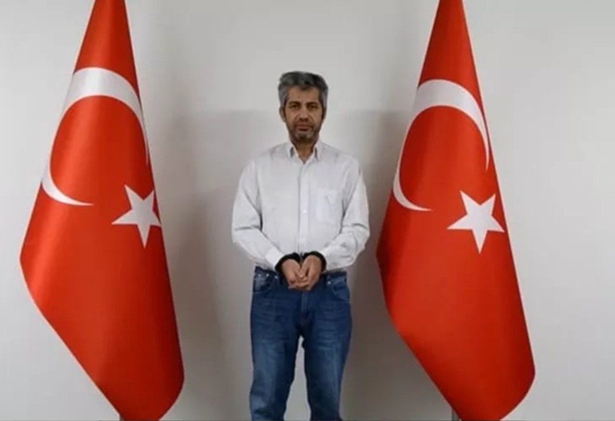 FETÖ'nün faaliyetlerini yurt dışında sürdüren Mehmet Cintosun Türkiye'ye getirildi