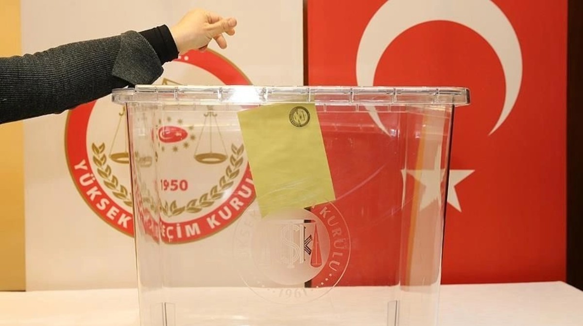 İlk defa oy kullanacak gençlere önemli uyarı
