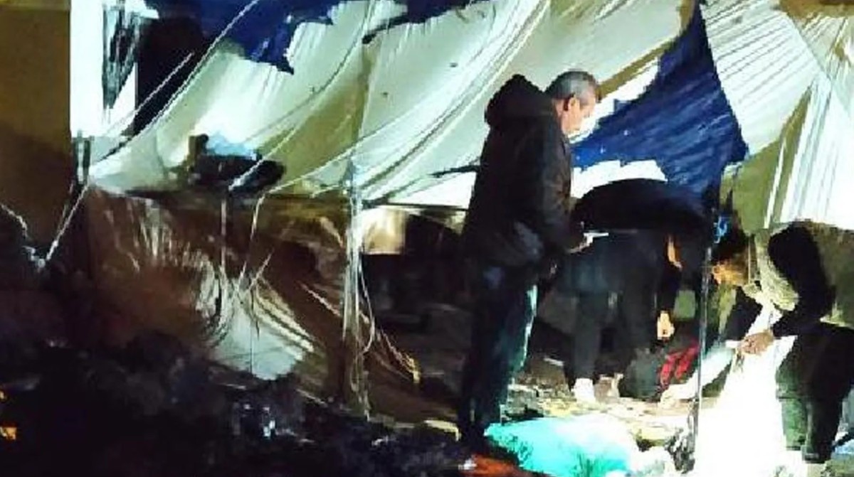 İskenderun'daki çadır yangını iki kardeşi 24 gün arayla hayattan aldı