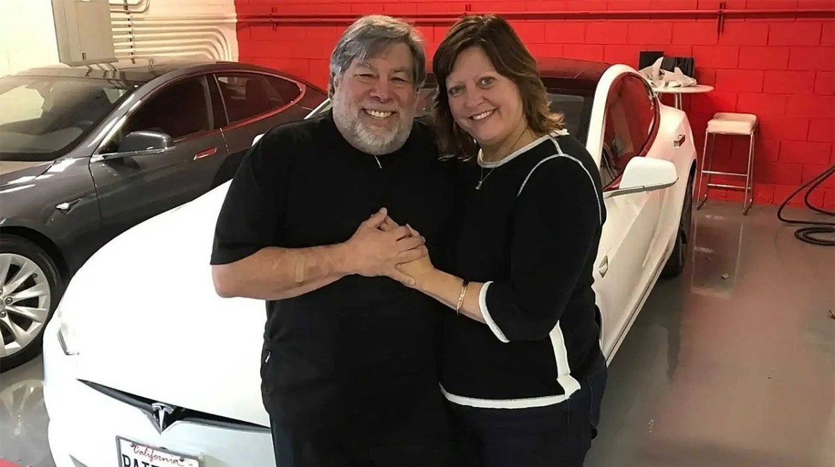 Apple'ın kurucusu Wozniak'tan Elon Musk'ı kızdıracak Tesla iddiası