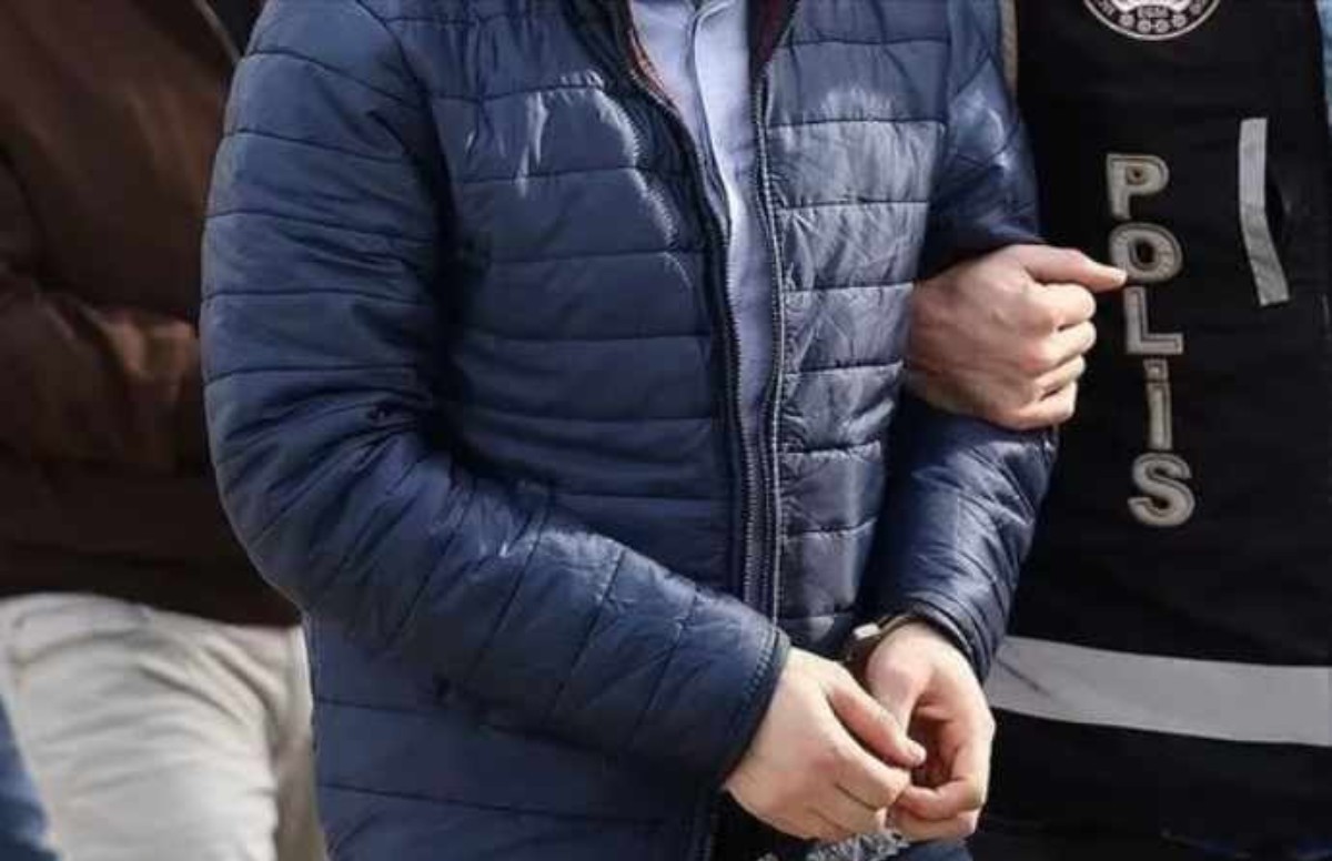 Ankara merkezli 5 ilde 13 kişi 'FETÖ/PDY'den gözaltına alındı