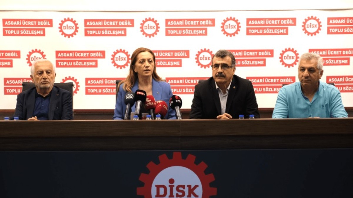 DİSK'ten asgari ücret önerisine enflasyonu merkezli teklif