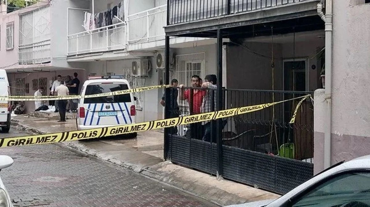İzmir'de tüyler ürpetici cinayet! Evdeki derin dondurucudan 4 ceset çıktı